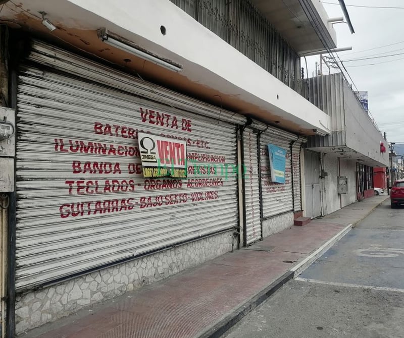 Edificios, locales y plazas comerciales abandonadas 'afean' la ciudad