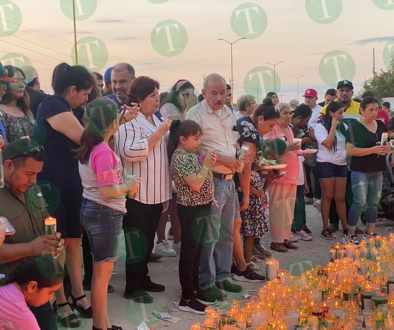 Creyentes acompañan todo el día a San Juditas Tadeo