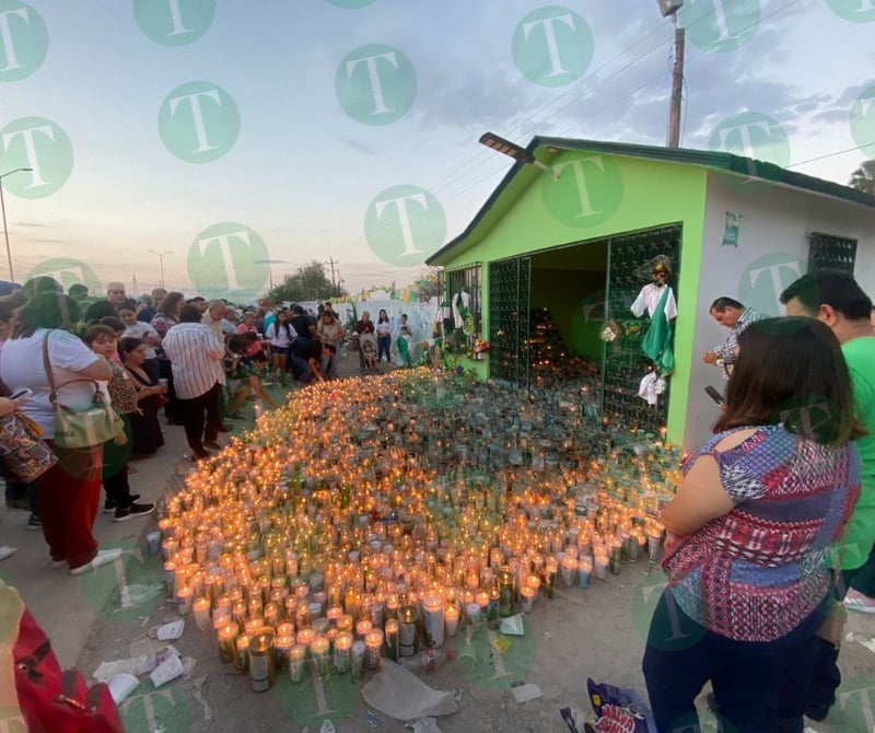 Creyentes acompañan todo el día a San Juditas Tadeo