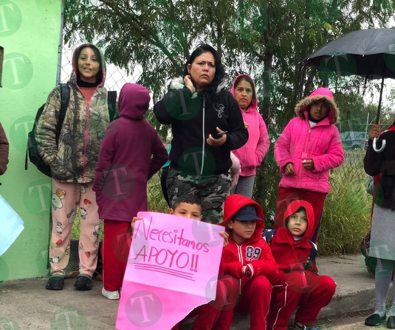 Primaria Ignacio de Zaragoza es un riesgo latente para los pequeños estudiantes.