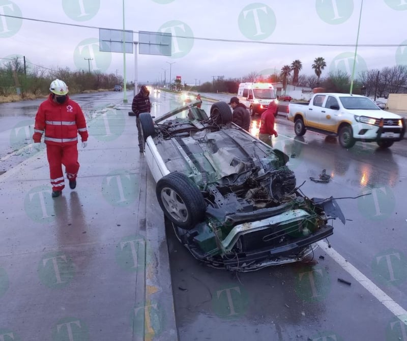 Soldado queda gravemente herido tras volcar en el libramiento Carlos Salinas 