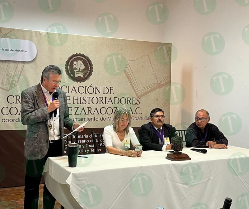 Cronistas presentan conferencias en Monclova