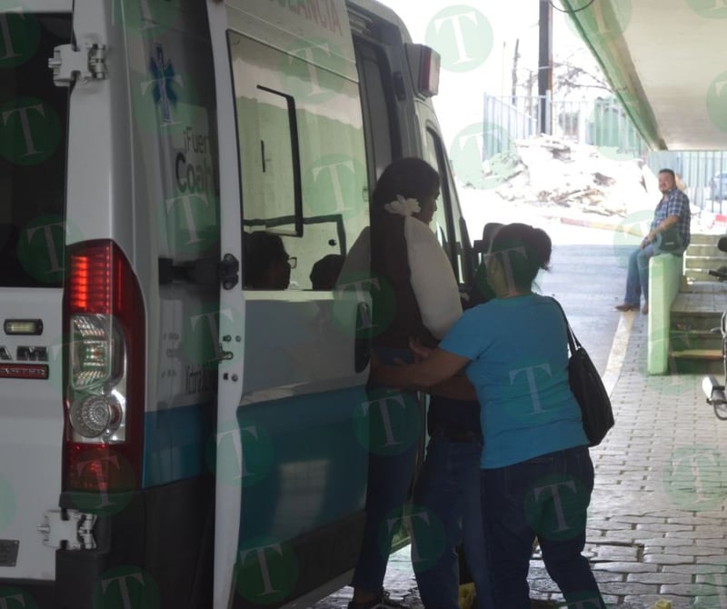 Ambulancia del IMSS choca contra árbol y muere paciente