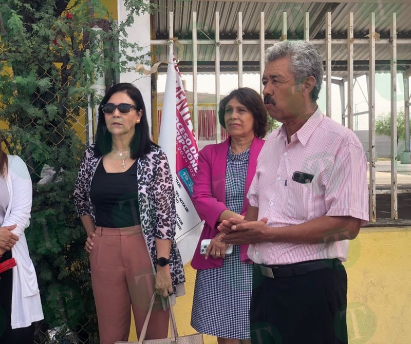 Madres cierran escuela por falta de energía e intensos calores