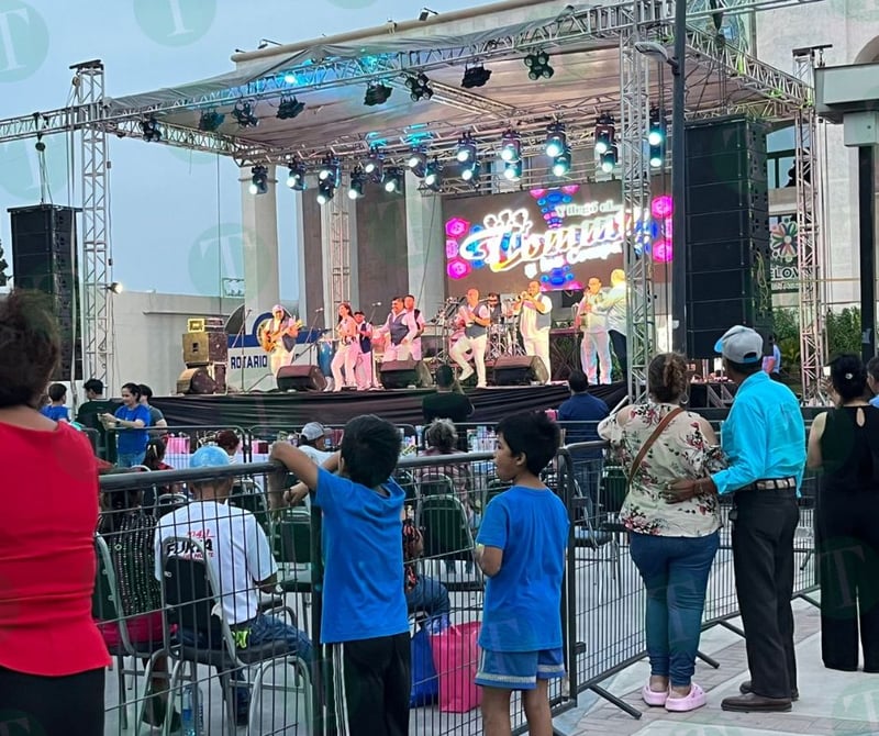 Con éxito, municipio festejó a las mamás en Monclova