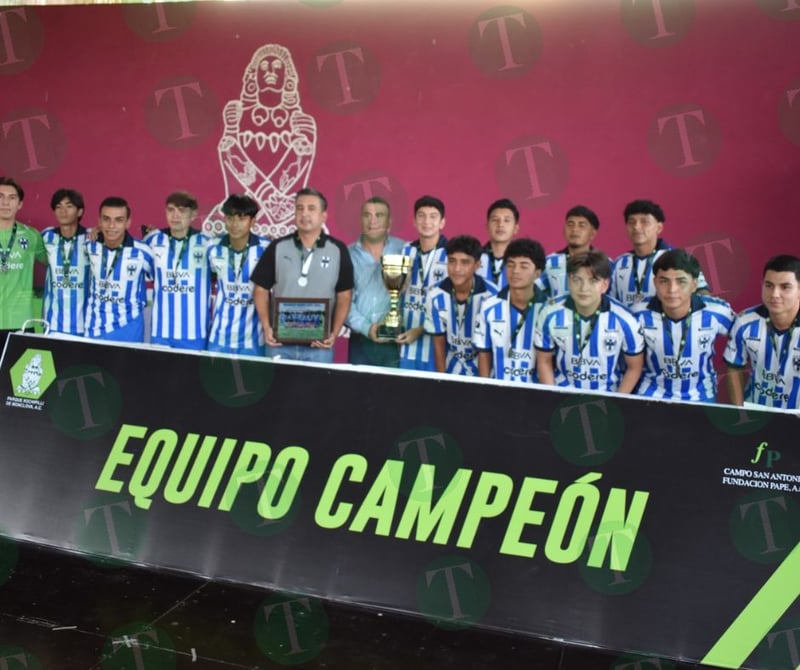 Parque Xochipilli premia a los campeones de la Liga de Fútbol