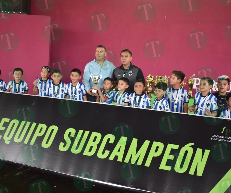 Parque Xochipilli premia a los campeones de la Liga de Fútbol