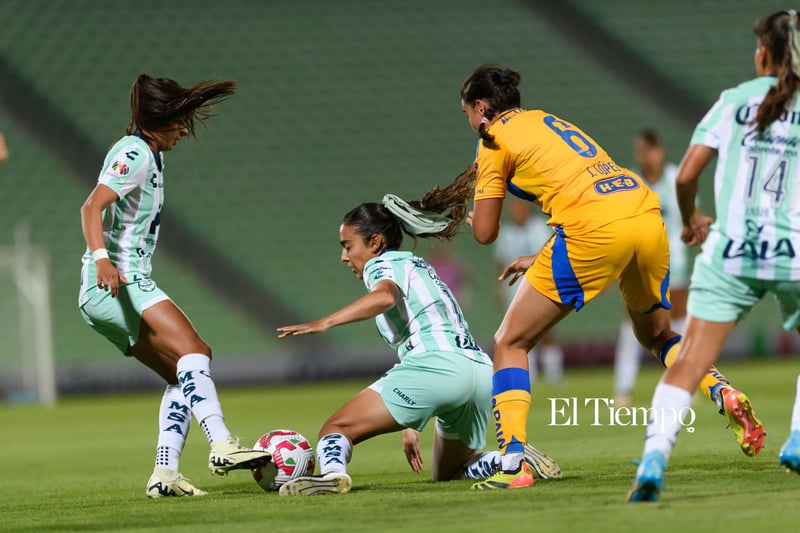 Tigres domina en casa a Santos Laguna femenil