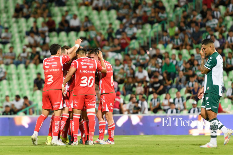 Santos Laguna vence a Necaxa en el Corona