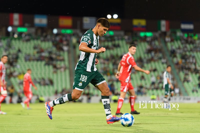 Santos Laguna vence a Necaxa en el Corona