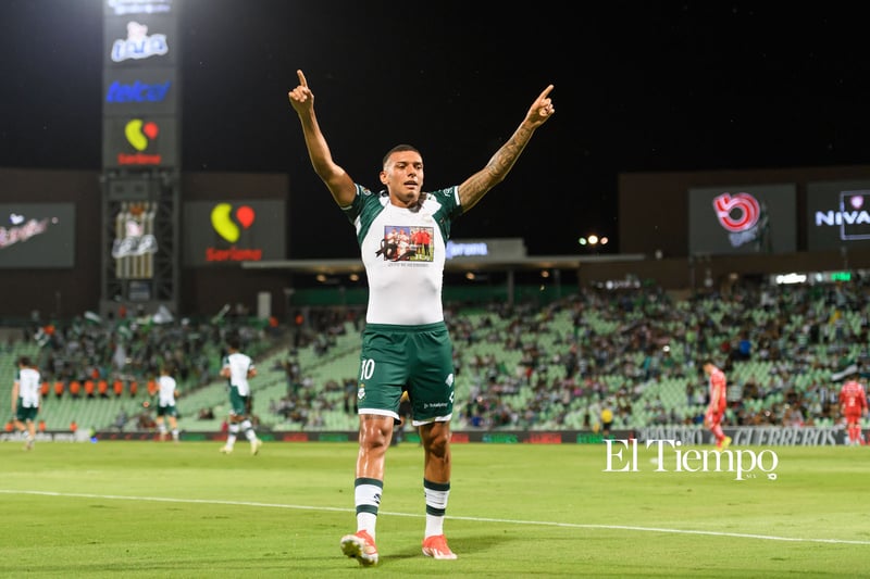 Santos Laguna vence a Necaxa en el Corona