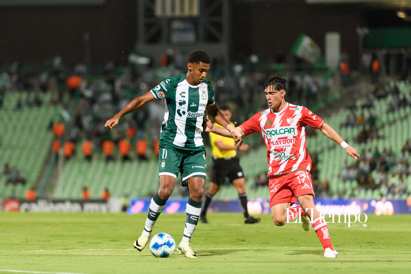 Santos Laguna vence a Necaxa en el Corona