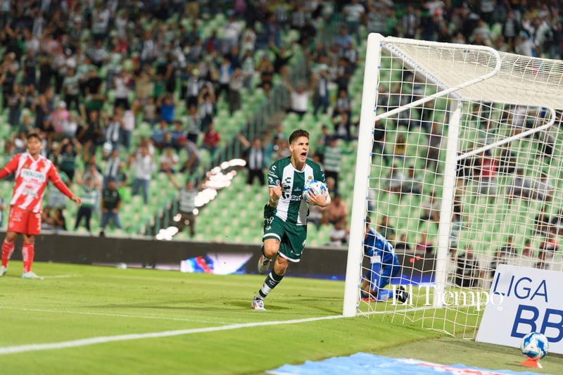 Santos Laguna vence a Necaxa en el Corona