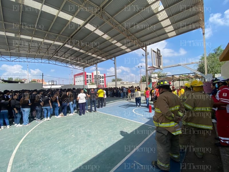 Simulacro de incendio en UANE