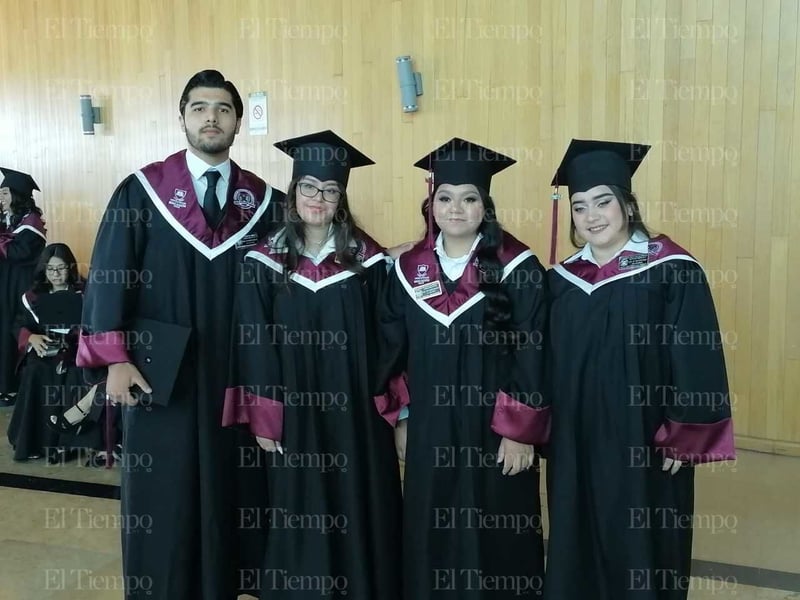 Egresan 270 alumnos de la Universidad Vizcaya de las Américas campus Monclova