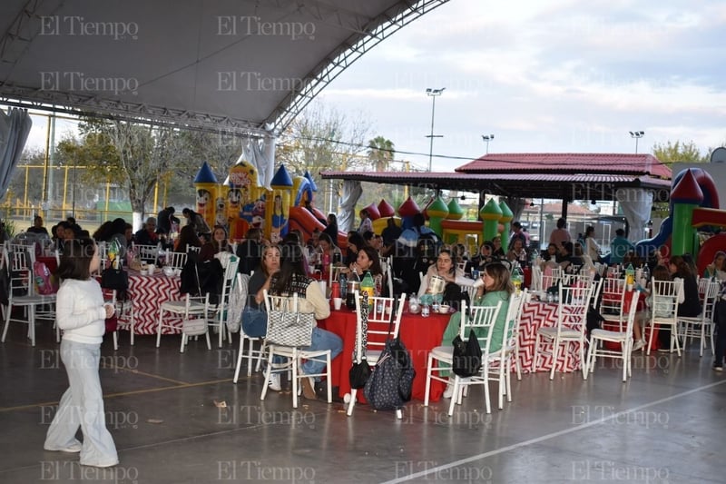 Posada Navideña en el Country Club para sus niños y niñas