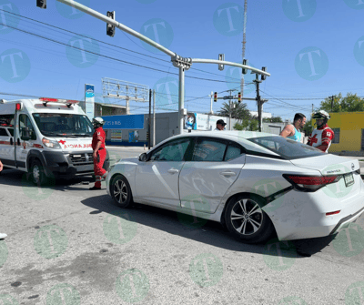 Mayúscula colisión en Bulevar Juárez y Avenida Tecnológico