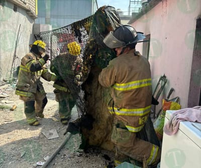 Incendio arrasa con vivienda en la colonia Borja de Frontera