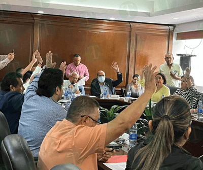 77 trabajadores de confianza son dados de baja en municipio 