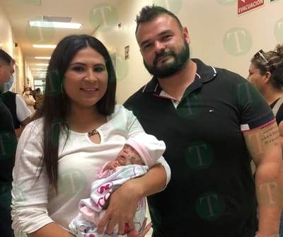 Milagro: Berenice nació con 600 gramos y fue ya dada de alta 