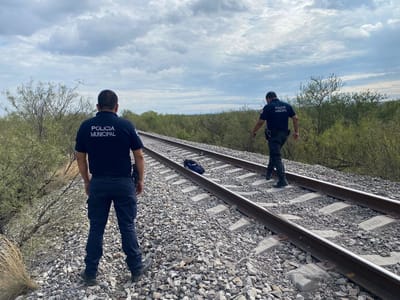 Sueño americano termina en tragedia: hombre muere arrollado por tren en Sabinas