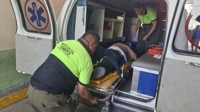 Motociclista azota en la carretera 30