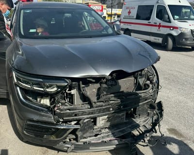 Chocan por alcance en el bulevar Madero de Monclova 