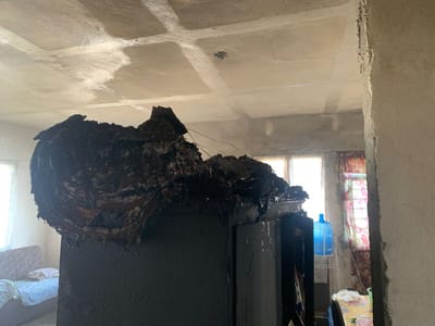 Arde vivienda en la colonia Colinas de Santiago de Monclova 