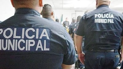 Policías que rebasaron la cesantía aún no reciben su pensión