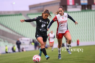 Santos Laguna femenil cae ante Chivas Guadalajara en el Estadio Corona