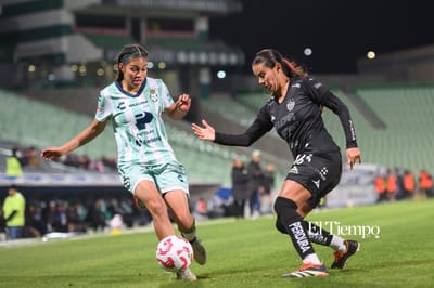 Santos Laguna cae 2 a 3 frente a Necaxa femenil en el Estadio Corona