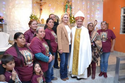 Acude Laura Jiménez junto al Obispo a primeras comuniones y confirmaciones en el Ejido Morelos
