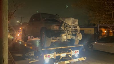 Conductor se impacta contra oficina de un parque