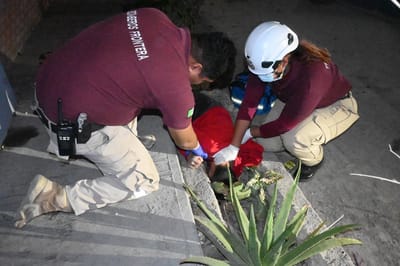 Hombre cae en una zanja y queda inconsciente en la Zona Centro