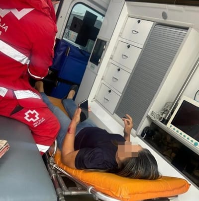 Mujer resulta lesionada tras fuerte choque en la colonia La Salle de Monclova