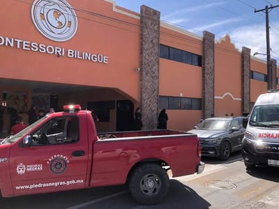 Rescatan a menor atrapada en cerca del Colegio Montessori De PN