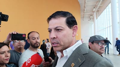 Tres jóvenes vandalizan instalaciones de Rectoría de la UAdeC
