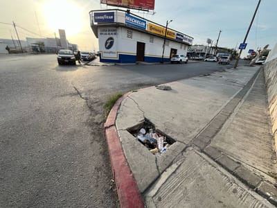 Alcantarillas destapadas en Monclova ponen en riesgo la seguridad Ciudadana