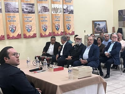 Sabinas conmemora los 150 años de Juárez con la presentación de libros