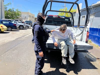 Policía municipal arresta a sujeto por disturbios en la PRONNIF