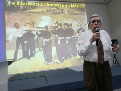 Juan Blackaller revive con maestría la Intervención Francesa en el Taller de Historia Regional
