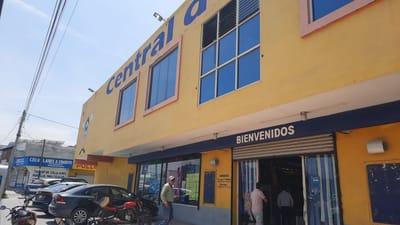 Abren boquete en central de dulces de la Hipódromo