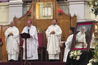  Celebran misa exequial por el Papa Francisco en Saltillo