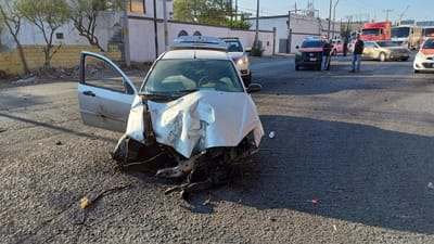 Estudiantes del ICC terminan lesionados tras ser chocados por un tráiler en Castaños