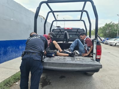 Policía Estatal sorprende a sujetos drogándose en Praderas del Sur