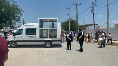 Multitud recibe con fervor en Sabinas la reliquia de San Judas Tadeo, apóstol de lo imposible