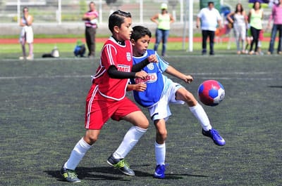 Recomiendan evitar actividades deportivas bajo el sol intenso en Monclova