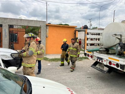Incendio en Colinas de Santiago moviliza a cuerpos de emergencia