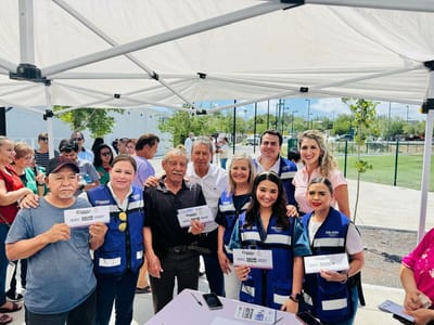 Gobierno de Coahuila entrega tarjetas de salud para garantizar atención médica gratuita a población vulnerable