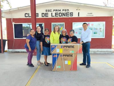 Entrega de equipo a escuelas primarias para mejorar condiciones en Piedras Negras